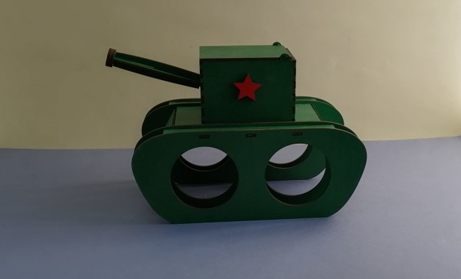танк под 2 банки с двойными гусеницами